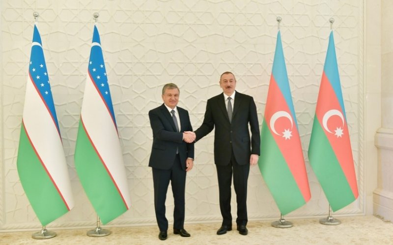 Prezident İlham Əliyevlə Özbəkistan lideri Şavkat Mirziyoyev arasında telefon danışığı olub 